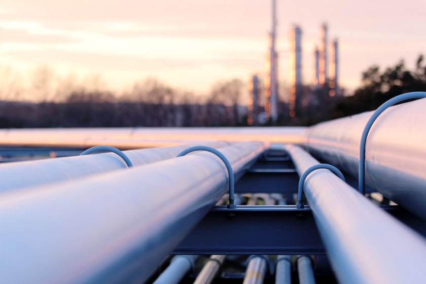 oil and gas pipes on operation using automation